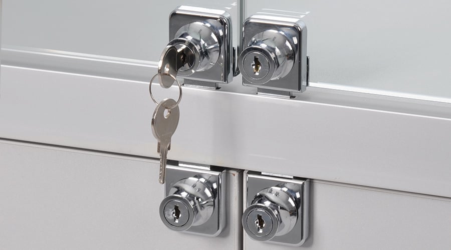 Glass-displays-locks