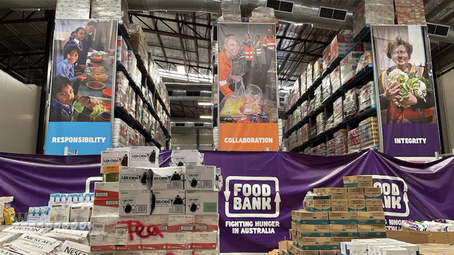 Spreading Holiday Cheer at SLW